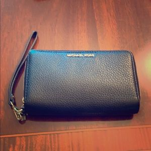 Black Michael Kors wallet